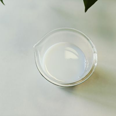 Modificador de reología de copolímero acrilatos Líquido blanco lechoso Emulsión de polímero acrílico aniónico para productos de acondicionamiento