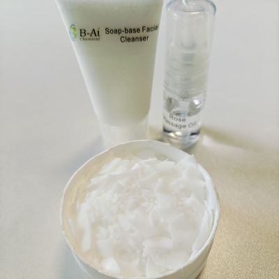 Sésquistearato de Glucosa de Metilo Blanco a Amarillento Floco Sólido Agente Emulsionante para Loción y Crema para Bebés