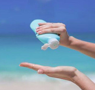 Ácido sulfónico de fenilbenzimidazol Protector UVB en polvo Aditivo para protector solar Spray/ gel/ loción/ crema/ palo