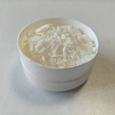 CAS 72175-39-4 PEG-20 Metil glucosa sesquistearato emulsionante no iónico para masajes para piel sensible