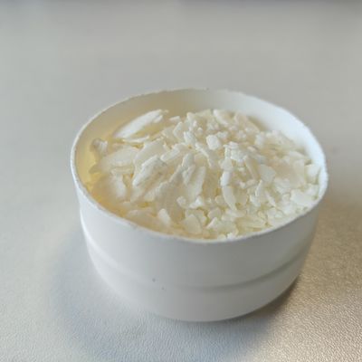 PEG-20 Sesquistearato de metil glucosa Cas 72175-39-4 Proveedores de materias primas para el cuidado de la piel