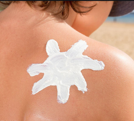 CAS 63705-03-3 Poliglicerilo-3 diisostearato en emulsionantes para el cuidado de la piel para la crema solar impermeable