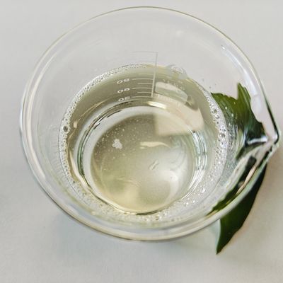 Polyglyceryl-3 Diisostearate CAS 63705-03-3 El emulsionante tiene una buena compatibilidad