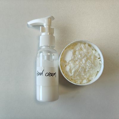 PEG-120 Trioleato de metil glucosa Cas 1338929-66-0 Ingrediente para el cuidado personal Emulsionante espesantes en cosméticos
