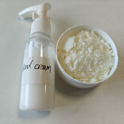 CAS 1338929-66-0 PEG-120 Trioleato de metilo glucosa modificador de reología Ingredientes cosméticos en bruto para el lavado corporal