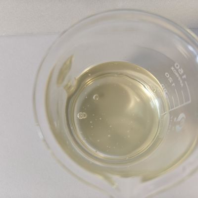 Cloruro de cetrimonio Cas 112 03 8 Emulsionantes catiónicos para productos para el cuidado del cabello mejora la compatibilidad húmeda y seca